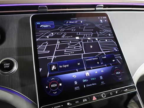 Certified 2023 Mercedes-Benz EQE 350+ 4MATIC SUV w/ Exclusive Trim Package image 24