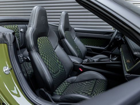 Certified 2026 Porsche 911 Carrera 4 GTS image 38