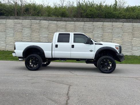 Used 2015 Ford F250 XL w/ Power Equipment Group image 2