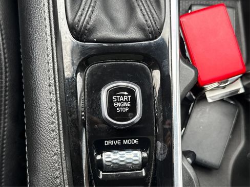 Used 2019 Volvo XC90 T5 Momentum w/ Protection Package image 27