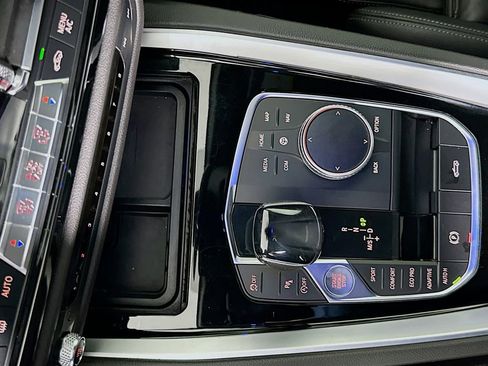 Used 2020 BMW Z4 M40i w/ Executive Package image 17