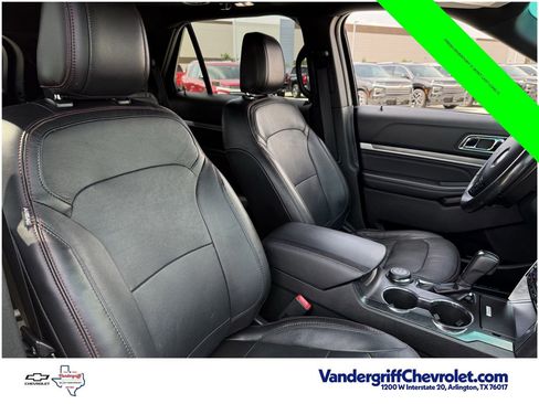 Used 2018 Ford Explorer Sport w/ Equipment Group 401A AWD/4WD image 21
