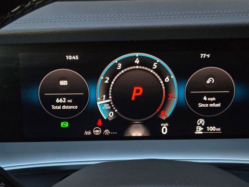 Used 2025 Volkswagen Tiguan SE image 22