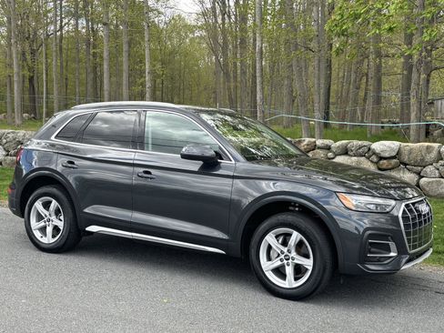 Used 2023 Audi Q5 2.0T Premium w/ Convenience Package AWD/4WD image 18