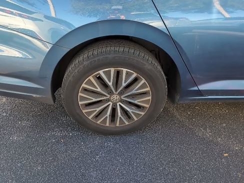 Certified 2021 Volkswagen Jetta S image 7