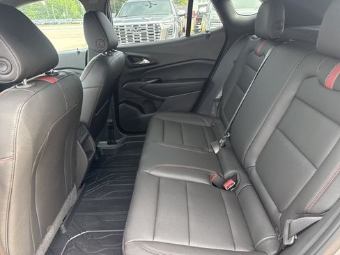 New 2026 Chevrolet Trax RS w/ Sunroof Package FWD image 6