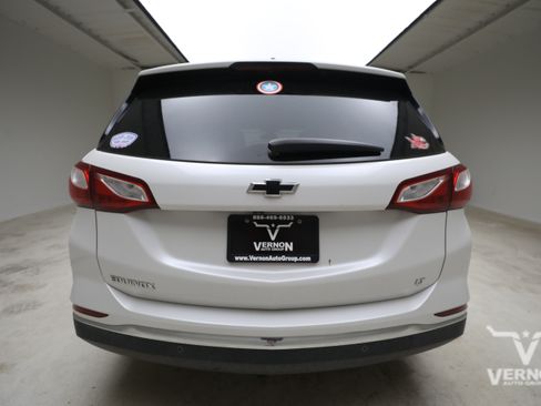 Used 2021 Chevrolet Equinox LT FWD image 3