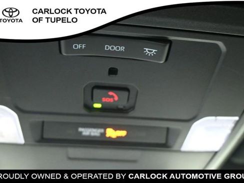 Used 2025 Toyota Tacoma TRD Sport AWD/4WD image 23