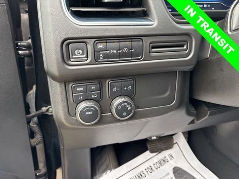 Used 2024 Chevrolet Suburban LT AWD/4WD image 17