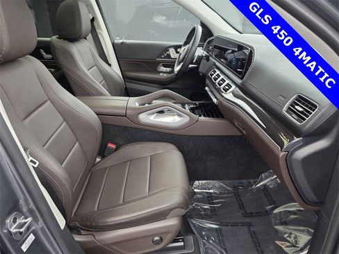 Used 2023 Mercedes-Benz GLS 450 4MATIC image 30