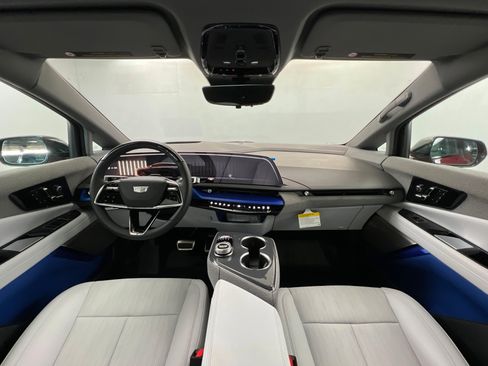 New 2026 Cadillac Optiq Sport 2 image 10