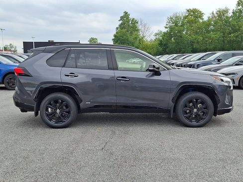 Used 2023 Toyota RAV4 XSE w/ XSE Grade Weather Package AWD/4WD image 4