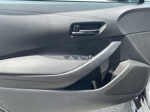 Used 2023 Toyota Corolla LE FWD image 11