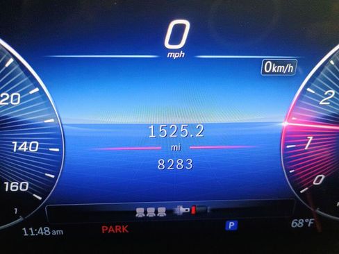 Used 2025 Mercedes-Benz GLE 350 4MATIC image 3