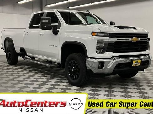 Used 2025 Chevrolet Silverado 2500 LT w/ Convenience Package AWD/4WD image 1