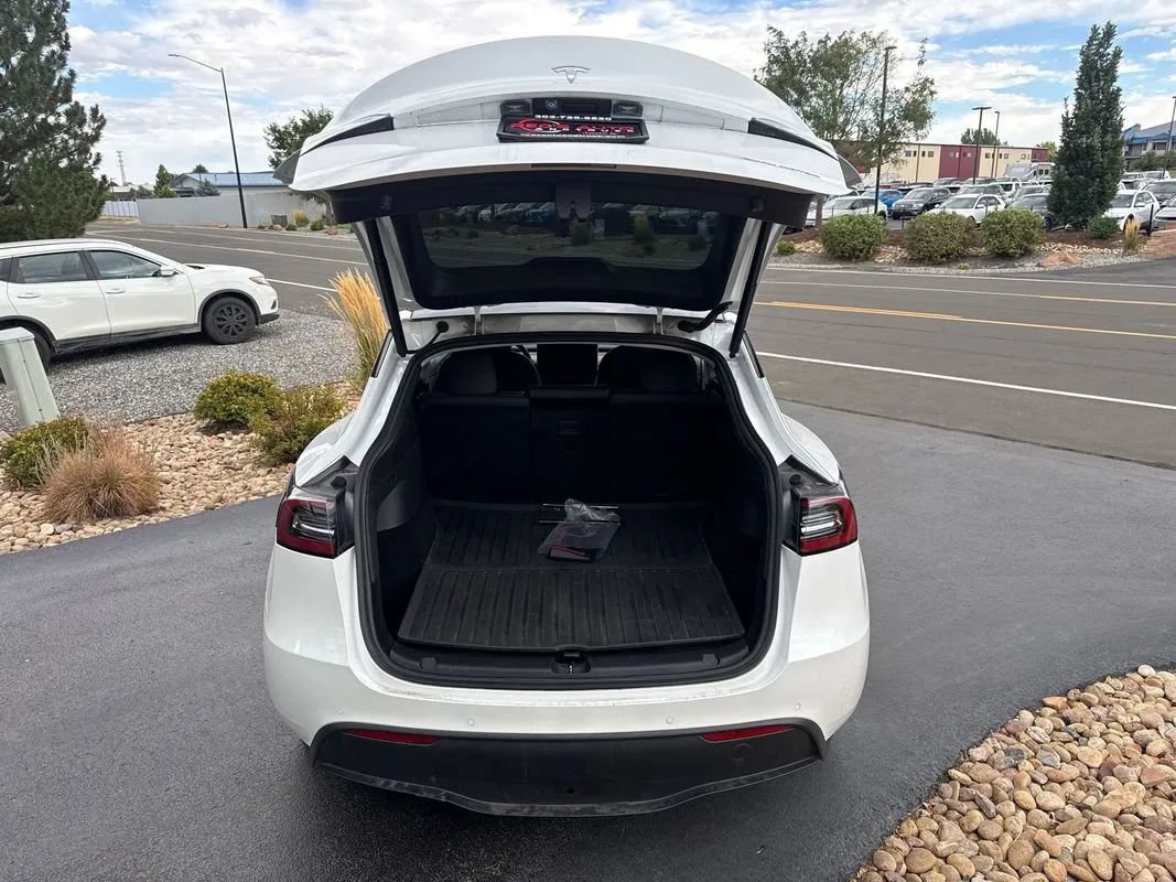 Used 2020 Tesla Model Y Long Range AWD/4WD image 38
