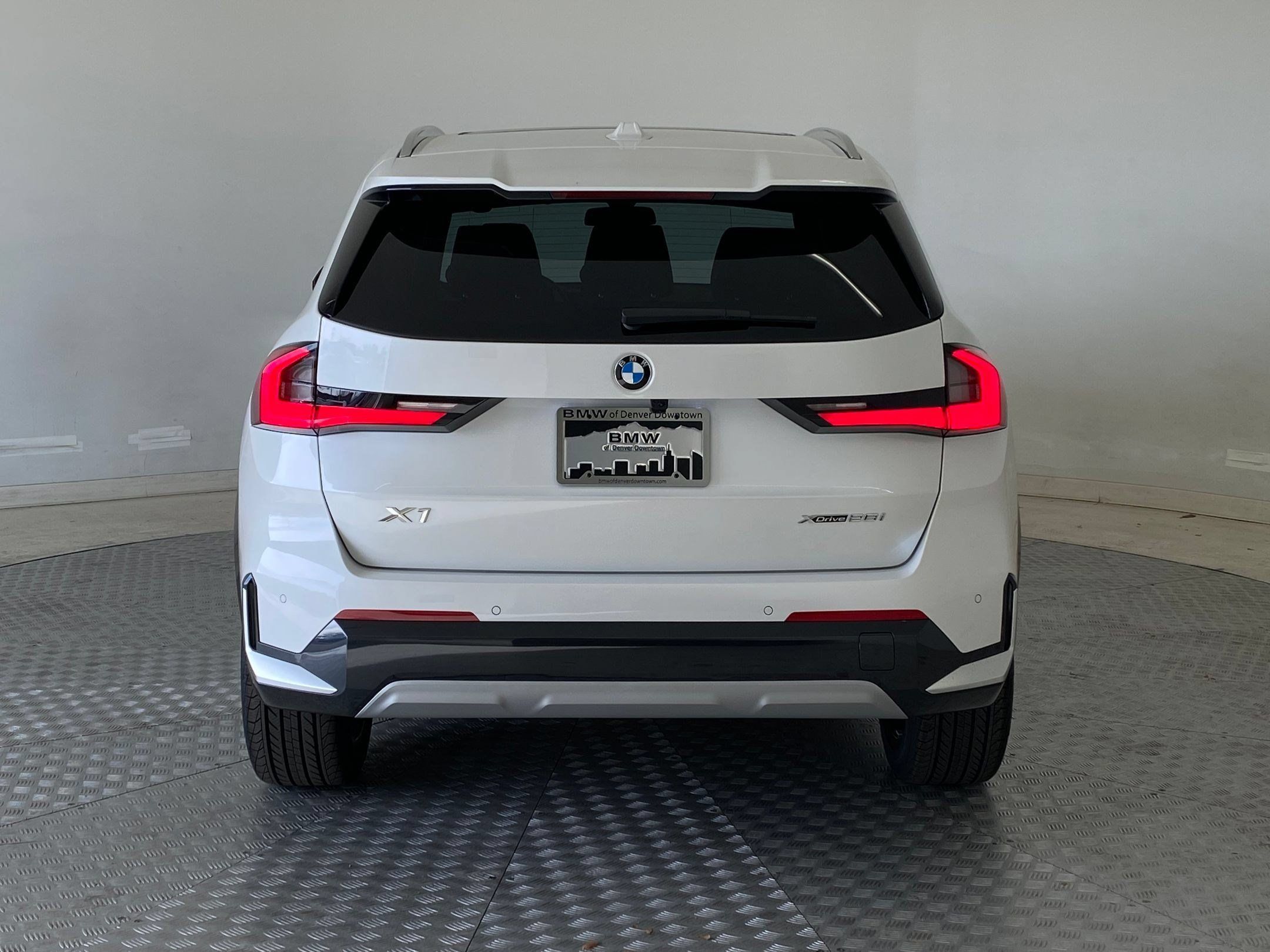 Used 2026 BMW X1 xDrive28i w/ Technology Package AWD/4WD image 10