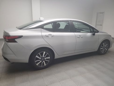 Used 2021 Nissan Versa SV FWD image 10