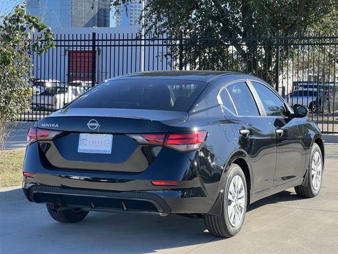 New 2025 Nissan Sentra S image 4