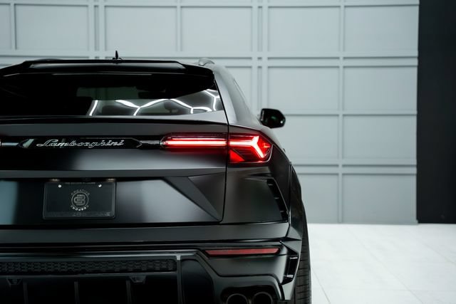 Used 2021 Lamborghini Urus AWD/4WD image 37