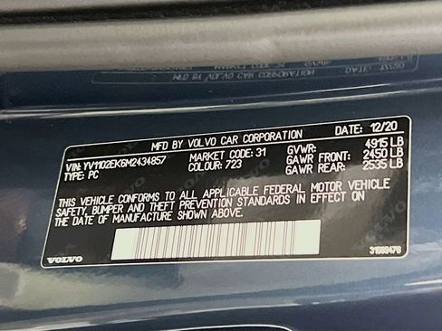 Used 2021 Volvo V60 T5 Momentum w/ Climate Package image 28