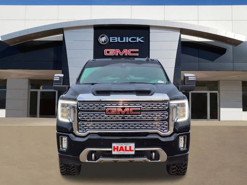 Used 2022 GMC Sierra 3500 Denali image 2