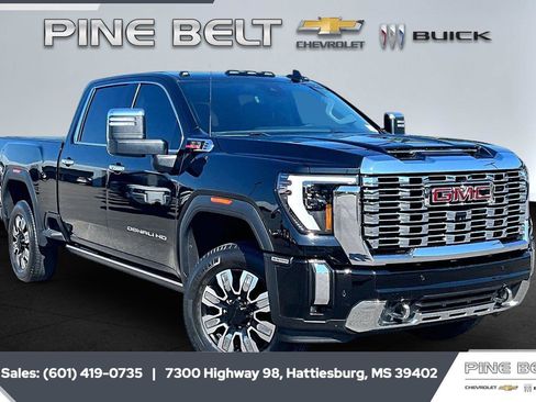 Used 2024 GMC Sierra 2500 Denali w/ Denali Reserve Package AWD/4WD image 1