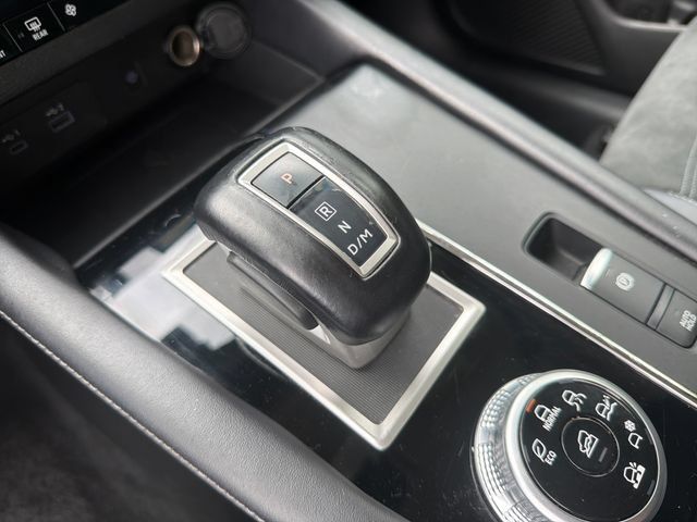 Used 2024 Mitsubishi Outlander SE AWD/4WD image 24