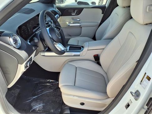 New 2026 Mercedes-Benz GLB 250 image 13