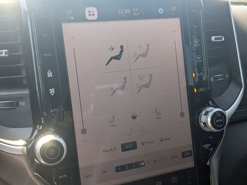 New 2026 RAM 1500 Big Horn AWD/4WD image 24