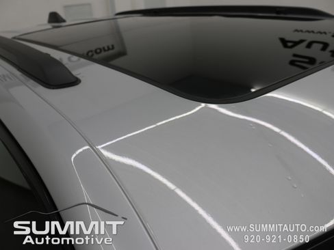 New 2025 Jeep Grand Cherokee Limited w/ Black Appearance Package image 4