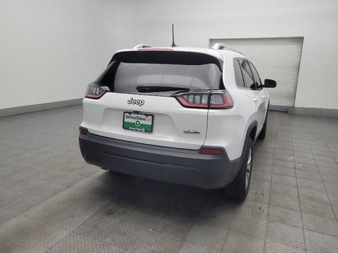 Used 2019 Jeep Cherokee Latitude Plus FWD image 9