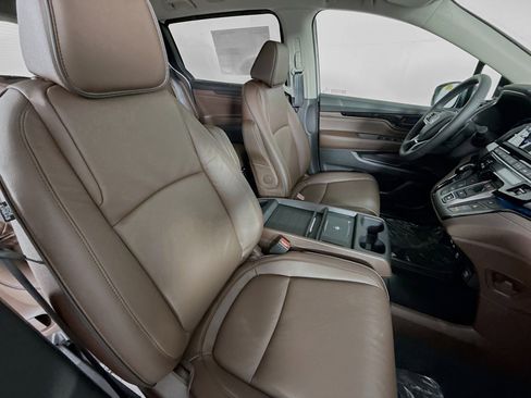 New 2026 Honda Odyssey Touring image 39