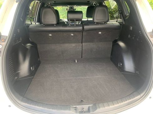 Used 2017 Toyota RAV4 SE w/ Power Extra Value Package AWD/4WD image 18