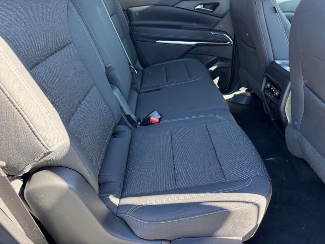 Certified 2026 Chevrolet Traverse LT FWD image 8