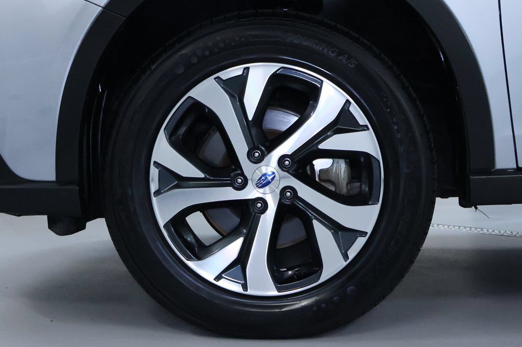 Used 2020 Subaru Outback Limited AWD/4WD image 35