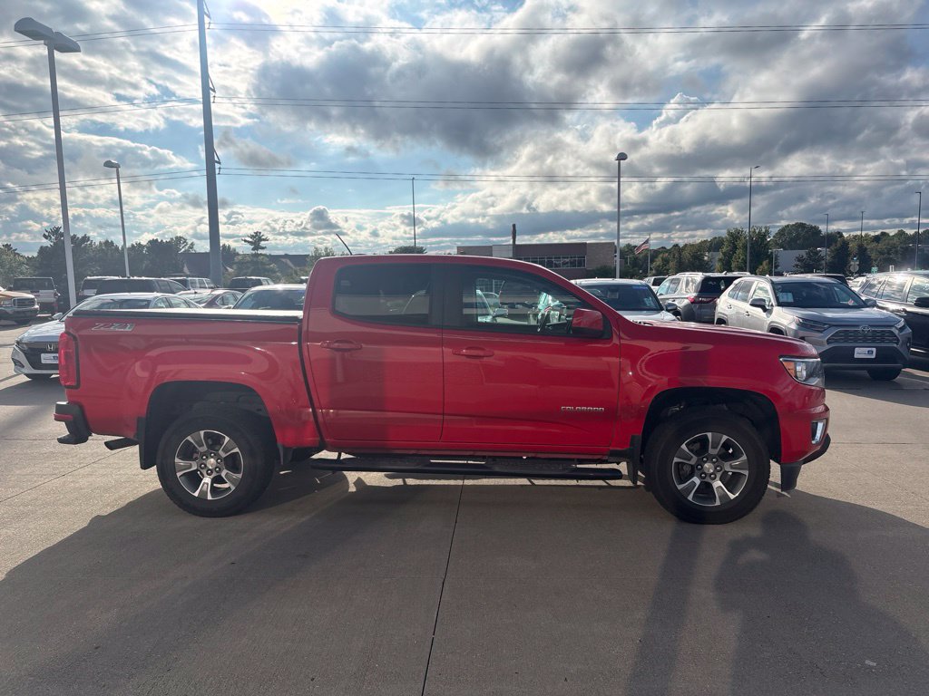 Used 2019 Chevrolet Colorado Z71 AWD/4WD image 4