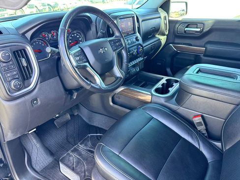 Used 2020 Chevrolet Silverado 1500 LT Trail Boss image 10