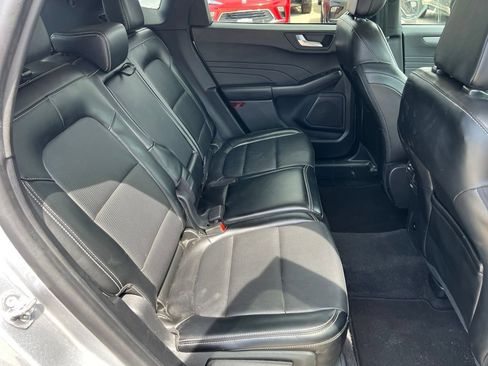 Used 2024 Ford Escape Platinum AWD/4WD image 38