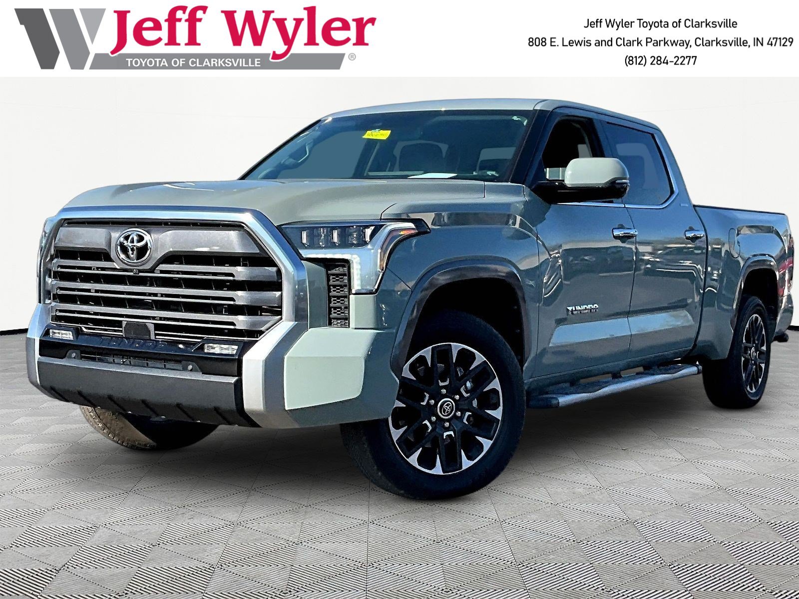 Used 2024 Toyota Tundra Limited AWD/4WD image 1