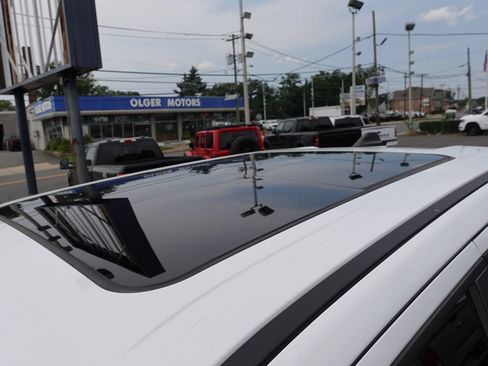Used 2023 RAM 1500 Limited AWD/4WD image 10