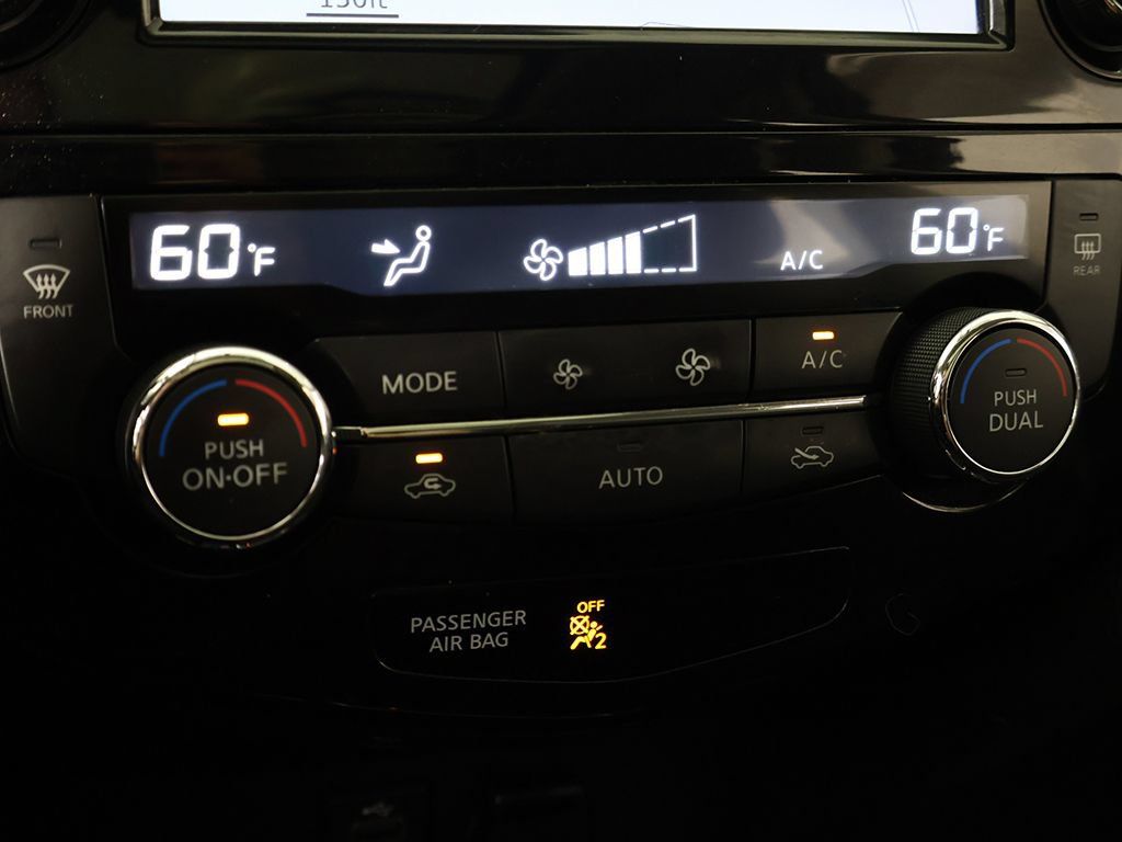 Used 2017 Nissan Rogue SV AWD/4WD image 49