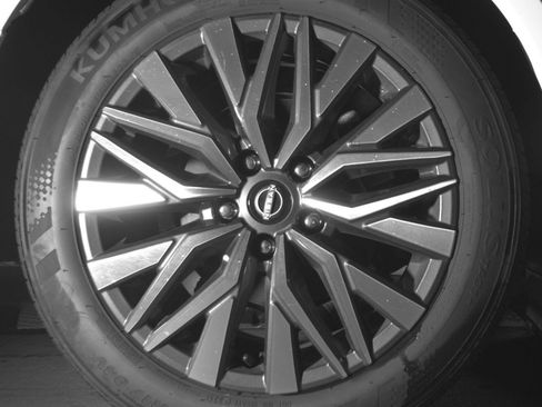 Used 2025 Nissan Altima 2.5 SV FWD image 18