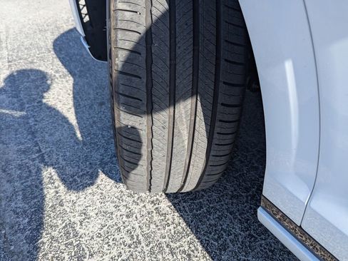 Used 2023 Genesis GV70 2.5T w/ Sport Prestige Package image 33