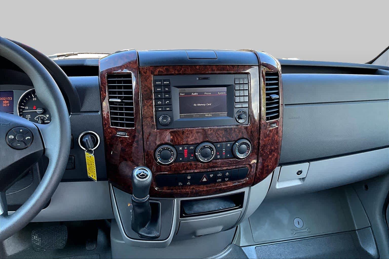 Used 2018 Mercedes-Benz Sprinter 2500 image 7