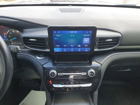 Used 2022 Ford Explorer ST-Line w/ Class IV Trailer Tow Package image 27