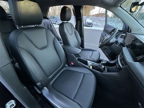 Used 2024 Buick Encore GX Sport Touring w/ Comfort Package image 21