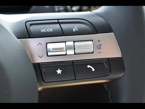 Certified 2025 Hyundai Tucson SEL image 24