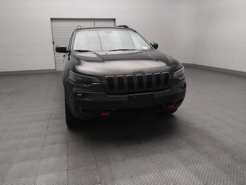 Used 2020 Jeep Cherokee Trailhawk image 14