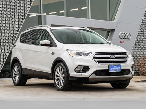 Used 2018 Ford Escape Titanium w/ Ford Safe & Smart Package image 1